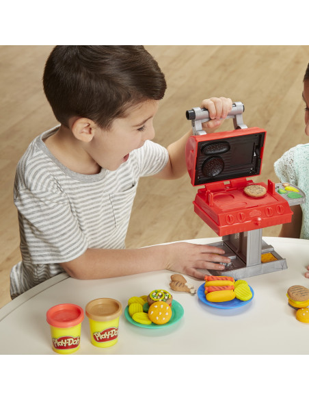 F0652,Play-doh Set Gratar Cu Forme Si Stampile