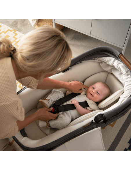 BB-CS15900CVRGLSET,Nuna - Set Landou CARI next Caviar, 40-70 cm + Baza isofix BASE next i-Size pentru CARI next