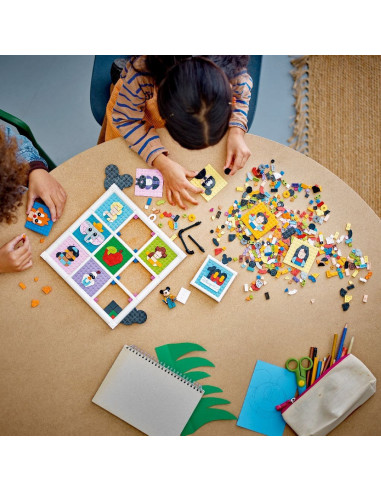 43221,Lego Disney Classic 100 De Ani De Figuri Emblematice De Animatie Disney 43221