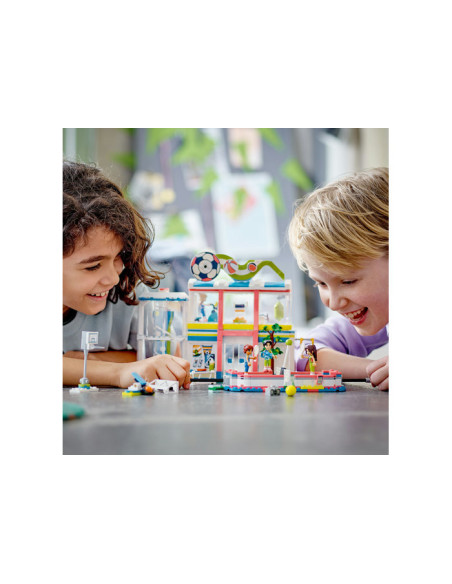 41744,LEGO Friends, Centru sportiv, 41744, 832 piese