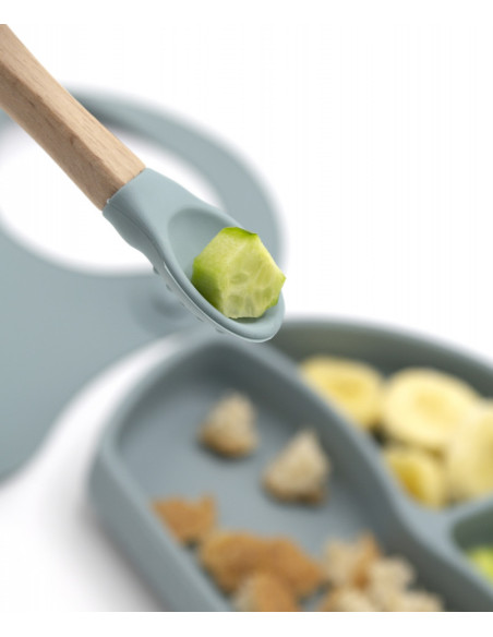 UP-bj_7283,Set diversificare 4 piese din silicon BabyJem: bavetica, farfurie, lingurita si pahar (Culoare: Ecru)