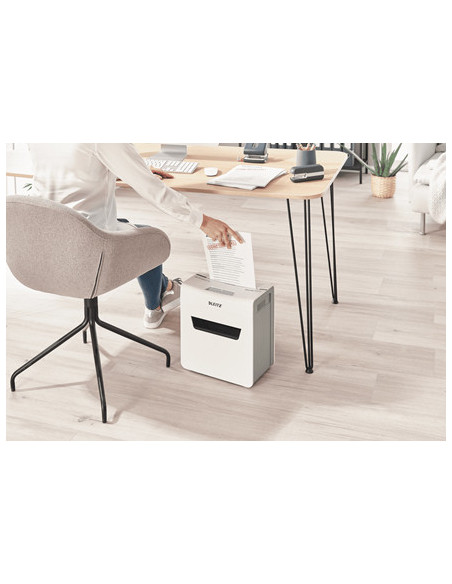 80900000,Distrugator manual documente Leitz IQ Protect 6X, 6 coli, P4, cross-cut (tip confeti), cos 10 litri, alb, Leitz "880900