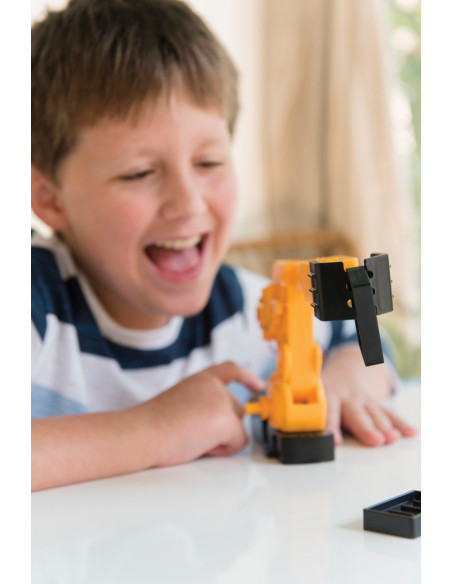 4M-03413,Brat Robotic Motorizat Kidz Robotix