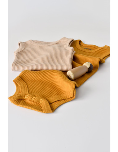 UP-BC-CSYM11104-0,Set de 2 body-uri fara maneci din bumbac organic si modal - Mustar/Somon