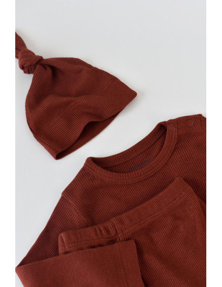 UP-BC-CSYM21501-3,Set 3 piese: bluzita cu maneca lunga, panataloni lungi si caciulita din bumbac organic si modal - Caramiziu