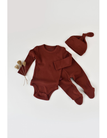 UP-BC-CSYM23501-3,Set 3 piese: body cu maneca lunga, panataloni lungi cu botosei si caciulita din bumbac organic si modal - Cara