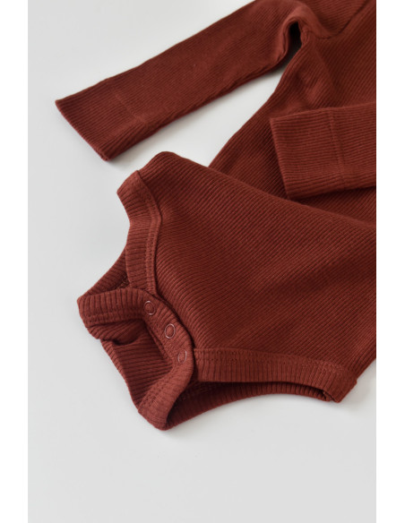 UP-BC-CSYM23501-3,Set 3 piese: body cu maneca lunga, panataloni lungi cu botosei si caciulita din bumbac organic si modal - Cara