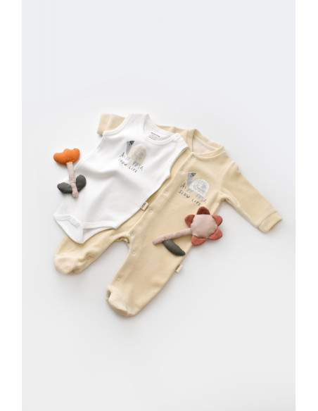 UP-BC-CSYK6019-3,Set Broscuta cu salopeta si body din 80%bumbac organic si 20% poliester - Crem, Baby Cosy