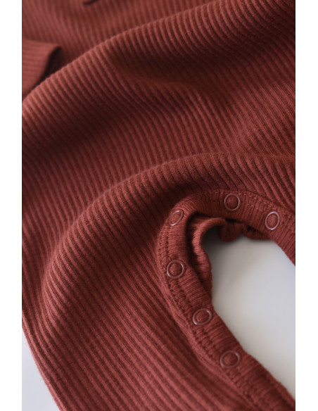 UP-BC-CSYM11409-0,Salopeta cu maneca lunga si panataloni lungi din bumbac organic si modal - Caramiziu