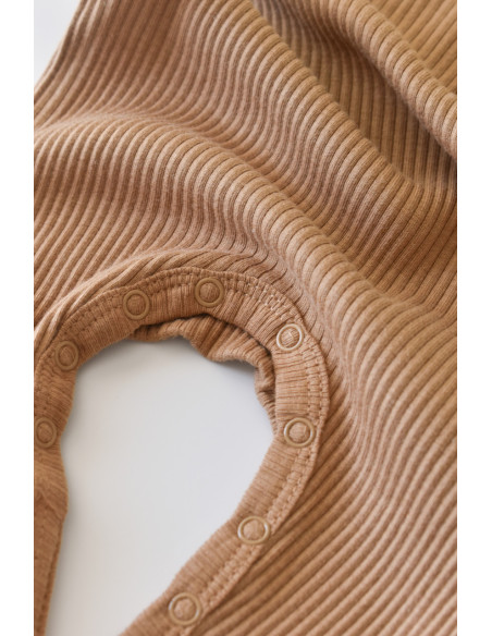 UP-BC-CSYM11414-0,Salopeta cu maneca lunga si panataloni lungi din bumbac organic si modal - Maro