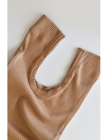 UP-BC-CSYM11414-0,Salopeta cu maneca lunga si panataloni lungi din bumbac organic si modal - Maro