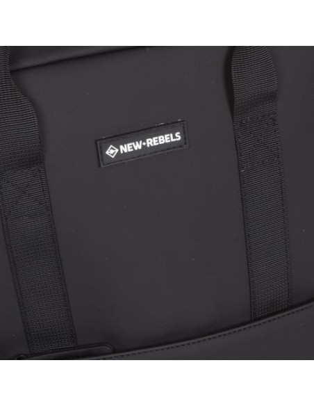 51.131900,Rucsac new rebels julan-cape, dimensiuni 42/12/28 cm, culoare negru