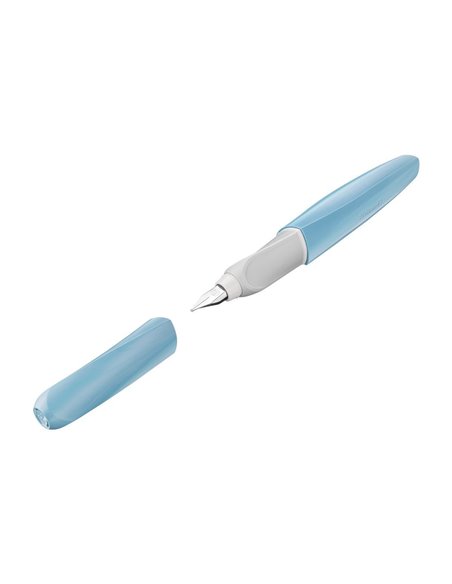 822206,Stilou Pelikan Twist din material reciclat, penita M, Albastru deschis 822206,Stilou Pelikan Twist din material reciclat, penita M, Albastru deschis