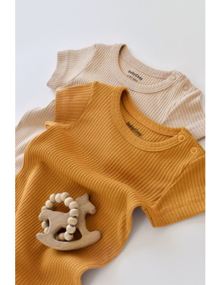 UP-BC-CSYM11404-0,Set de 2 salopetele cu maneca scurta din bumbac organic si modal - Mustar/ Somon BabyCosy (Marime: 0-3 Luni)