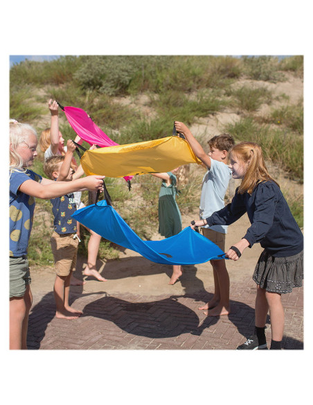 BSGA444,Prinde veveritele, set cu 5 parasute