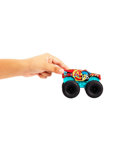 MTHDX60_HDX66,Hot Wheels Monster Truck Roarin Wreckers Demo Derby Cu Functii Si Sunete Scara 1:43