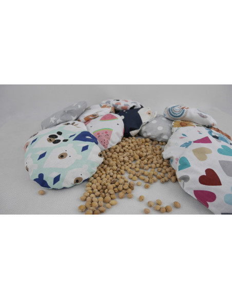 BN-QM_BOC0205,Qmini - Pernuta anticolici umpluta cu samburi de cirese, Cu husa din bumbac, Diametru 14 cm, Rainbow