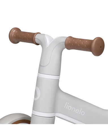 BN-LOE-VILLY_ BEIGE_LATTE,Lionelo - Bicicleta fara pedale Villy, Cu 4 roti, Din spuma EVA si TPR, Stabila, Manere moi, antiderap