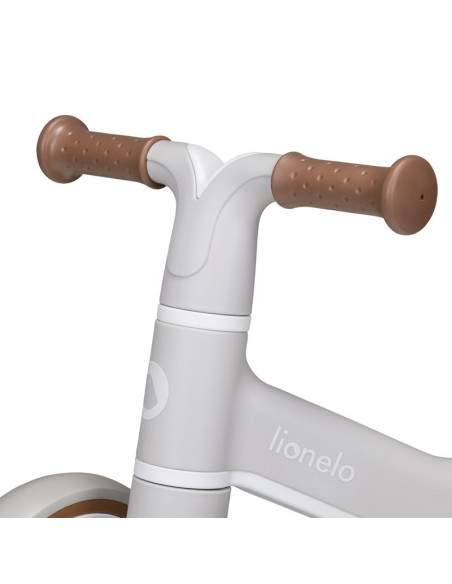 BN-LOE-VILLY_ BEIGE_LATTE,Lionelo - Bicicleta fara pedale Villy, Cu 4 roti, Din spuma EVA si TPR, Stabila, Manere moi, antiderap