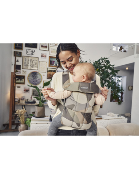 BS-021039E1,BabyBjorn - Marsupiu anatomic cu multiple pozitii de purtare Mini Khaki/Green Bumbac