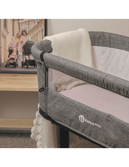 BN-314401,Petite&Mars - Cearceaf elastic impermeabil, Pentru patut co-sleeper, Din bumbac, 84x50 cm, 0 luni+, Alb BN-314401,Petite&Mars - Cearceaf elastic impermeabil, Pentru patut co-sleeper, Din bumbac, 84x50 cm, 0 luni+, Alb