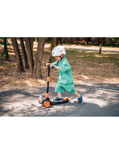 BN-LOE-TIMMY_ORANGE_BLACK,Lionelo - Trotineta Timy, Copii, Pliabila, Pana la 50 Kg, Cu design ergonomic, Cu lumini LED, 26,5 x 6