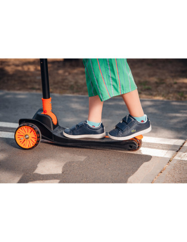 BN-LOE-TIMMY_ORANGE_BLACK,Lionelo - Trotineta Timy, Copii, Pliabila, Pana la 50 Kg, Cu design ergonomic, Cu lumini LED, 26,5 x 6