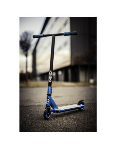 BN-LO-WHIZZ-NEO_BLACK_CARBON,Lionelo - Trotineta Whizz, Pentru Acrobatii, Rulmenti ABEC-9, Sistemul de compresie IHC 9, 20 - 100