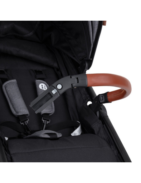 BN-477500+549777,Petite&Mars - Carucior sport, Street+ Air, Include capotina impermeabila Editie limitata, Cu fereastra, husa pi