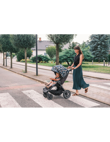 BN-477500+549777,Petite&Mars - Carucior sport, Street+ Air, Include capotina impermeabila Editie limitata, Cu fereastra, husa pi