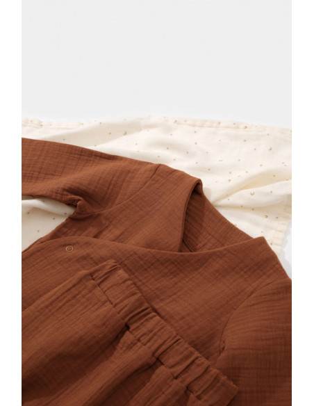 UP-BC-CSYM7013-3,Set bluzita petrecuta si pantaloni lungi din muselina, BabyCosy, 100% bumbac organic, Caramiziu (Marime: 3-6 Lu