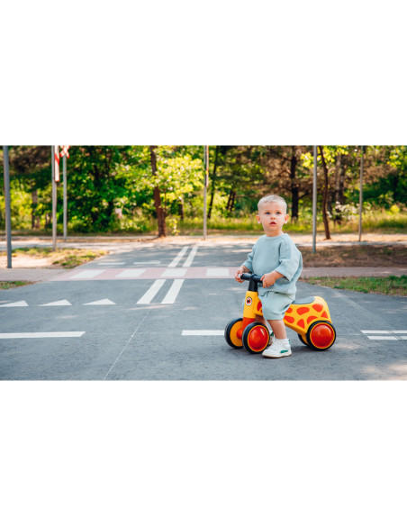 BN-LOE-SAMMY_PINK_ROSE,Lionelo - Bicicleta fara pedale, Sammy, Cu 4 roti, Din spuma EVA, Stabila, Manere moi, antiderapante, 12-