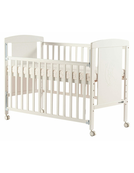 BN-49171,Patut cu laterala culisanta Mia, 120x60 cm, Din lemn de pin si mdf, Cu roti, Cu sina speciala pentru dentitie, Stabil s