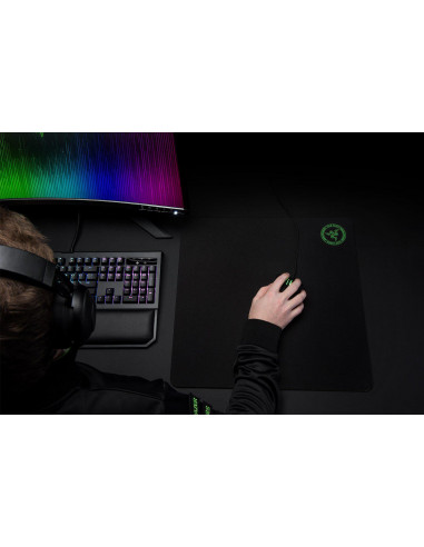 Mouse pad Razer GIGANTUS ELITE SOFT, negru,RZ02-01830200-R3M1 Mouse pad Razer GIGANTUS ELITE SOFT, negru,RZ02-01830200-R3M1