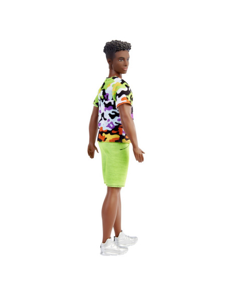 MTDWK44_HBV23,Papusa Baiat Fashionistas Cu Tinuta Verde