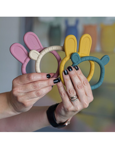 BN-723820,Petite&Mars - Inel pentru dentitie, Iepuras, Moale, Efect calmant al gingiilor, Silicon, Fara BPA, 0 luni+, Roz