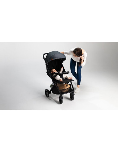 BN-LO-CLOE_BEIGE_SAND,Lionelo - Carucior sport Cloe, De la nastere, Cu accesorii, Cadru din aluminiu, 0-22 kg, Usor, Pliabil cu 