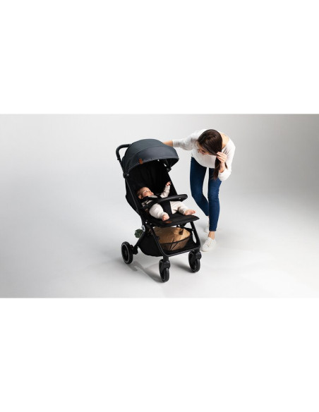 BN-LO-CLOE_BEIGE_SAND,Lionelo - Carucior sport Cloe, De la nastere, Cu accesorii, Cadru din aluminiu, 0-22 kg, Usor, Pliabil cu 