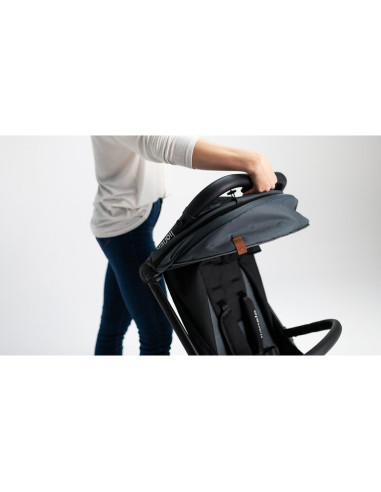 BN-LO-CLOE_BEIGE_SAND,Lionelo - Carucior sport Cloe, De la nastere, Cu accesorii, Cadru din aluminiu, 0-22 kg, Usor, Pliabil cu 