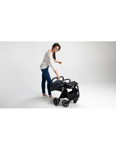 BN-LO-CLOE_BEIGE_SAND,Lionelo - Carucior sport Cloe, De la nastere, Cu accesorii, Cadru din aluminiu, 0-22 kg, Usor, Pliabil cu 