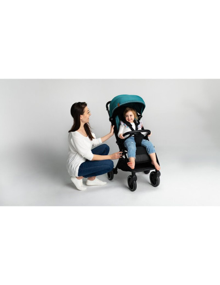 BN-LO-CLOE_BEIGE_SAND,Lionelo - Carucior sport Cloe, De la nastere, Cu accesorii, Cadru din aluminiu, 0-22 kg, Usor, Pliabil cu 