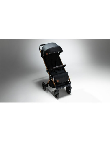 BN-LO-CLOE_BEIGE_SAND,Lionelo - Carucior sport Cloe, De la nastere, Cu accesorii, Cadru din aluminiu, 0-22 kg, Usor, Pliabil cu 