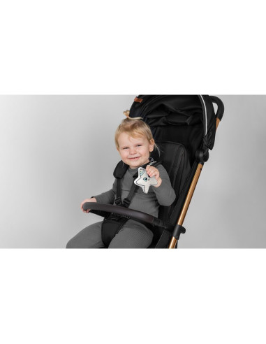 BN-LO-CLOE_BEIGE_SAND,Lionelo - Carucior sport Cloe, De la nastere, Cu accesorii, Cadru din aluminiu, 0-22 kg, Usor, Pliabil cu 