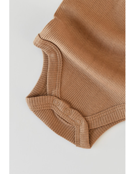 UP-BC-CSYM22506-3,Set 3 piese: body cu maneca lunga, pantaloni lungi si caciulita din bumbac organic si modal - Maro BabyCosy, D