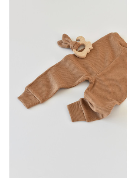 UP-BC-CSYM22506-3,Set 3 piese: body cu maneca lunga, pantaloni lungi si caciulita din bumbac organic si modal - Maro BabyCosy, D