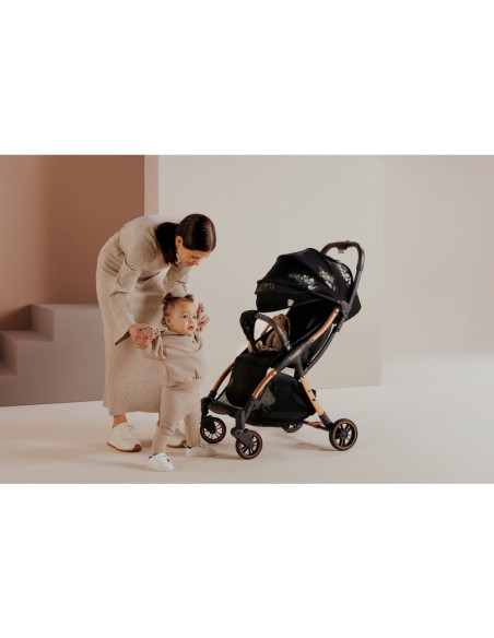 BN-LO-JULIE_ONE_GOLDEN_MOMENTS,Carucior sport, Lionelo, Julie One, Editie limitata Golden Moments, De la nastere, Greutate redus