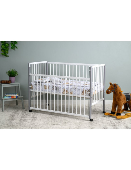 BN-QMMAY12CM03AL,Patut din lemn bebe, 120x60 cm, Cu laterala culisanta, Din lemn de pin si mdf, Stabil si rezistent, Inaltime sa