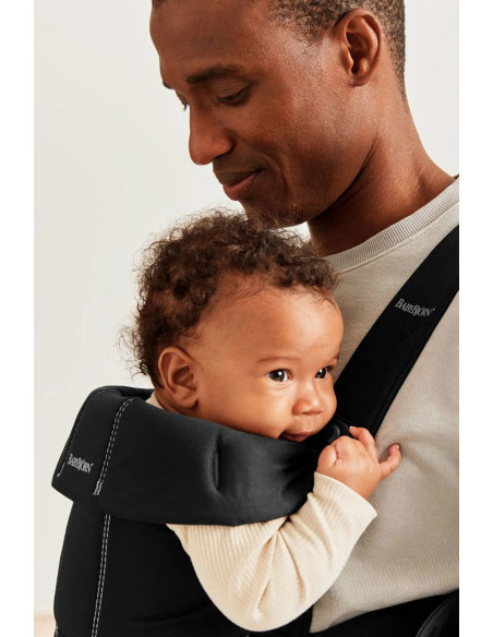 BS-021156E1,BabyBjorn - Marsupiu anatomic Mini, cu pozitii multiple de purtare, Black, Tesatura-Tricot