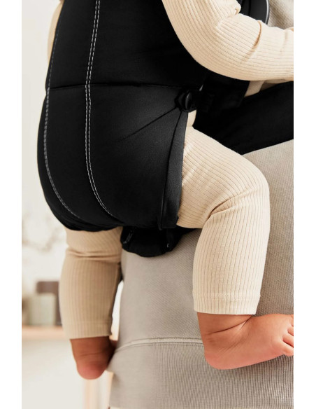 BS-021156E1,BabyBjorn - Marsupiu anatomic Mini, cu pozitii multiple de purtare, Black, Tesatura-Tricot
