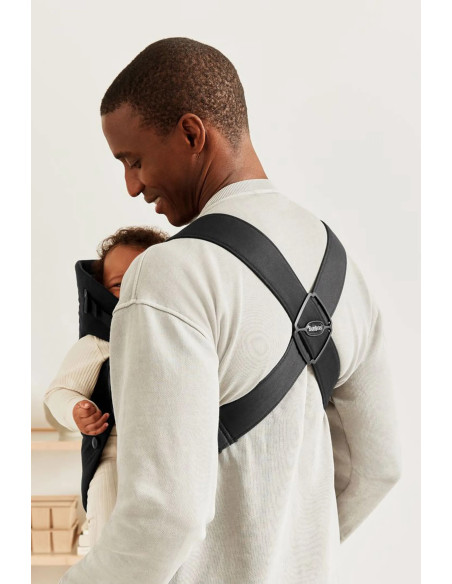 BS-021156E1,BabyBjorn - Marsupiu anatomic Mini, cu pozitii multiple de purtare, Black, Tesatura-Tricot
